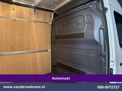 Mercedes-Benz Sprinter 317 CDI 170pk 9G-Tronic Automaat L2H2 Euro6 Airco | Camera | LED | Adaptieve Cruisecontrol Chauffeursstoel, Stoelverwarming, Parkeersensoren, Bijrijdersbank foto 17