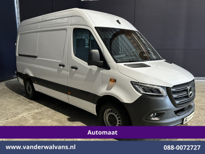 Mercedes-Benz Sprinter 317 CDI 170pk 9G-Tronic Automaat L2H2 Euro6 Airco | Camera | Navigatie | Adaptieve Cruisecontrol | LED Chauffeursstoel, Stoelverwarming, Parkeersensoren, Bijrijdersbank foto 13