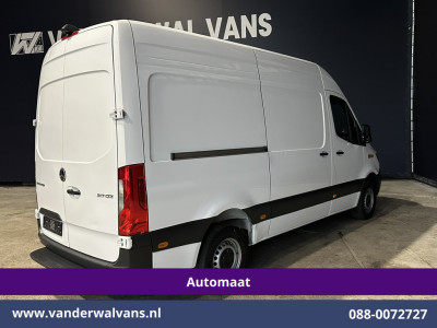 Mercedes-Benz Sprinter 317 CDI 170pk 9G-Tronic Automaat L2H2 Euro6 Airco | Camera | Navigatie | Adaptieve Cruisecontrol | LED Chauffeursstoel, Stoelverwarming, Parkeersensoren, Bijrijdersbank foto 14