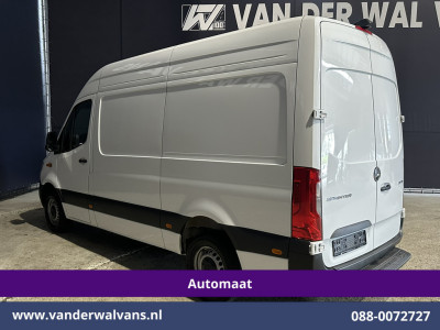 Mercedes-Benz Sprinter 317 CDI 170pk 9G-Tronic Automaat L2H2 Euro6 Airco | Camera | Navigatie | Adaptieve Cruisecontrol | LED Chauffeursstoel, Stoelverwarming, Parkeersensoren, Bijrijdersbank foto 14