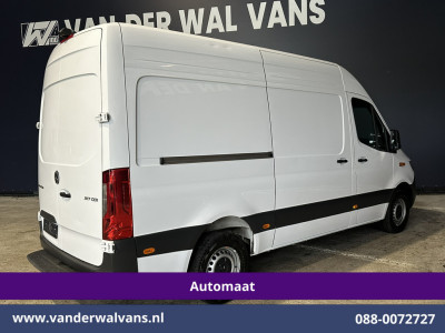 Mercedes-Benz Sprinter 317 CDI 170pk 9G-Tronic Automaat L2H2 Euro6 Airco | Camera | Navigatie | Adaptieve Cruisecontrol | LED Chauffeursstoel, Stoelverwarming, Parkeersensoren, Bijrijdersbank foto 15