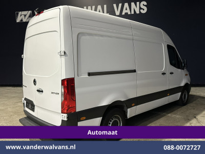 Mercedes-Benz Sprinter 317 CDI 170pk 9G-Tronic Automaat L2H2 Euro6 Airco | Camera | Navigatie | Adaptieve Cruisecontrol | LED Chauffeursstoel, Stoelverwarming, Parkeersensoren, Bijrijdersbank foto 15