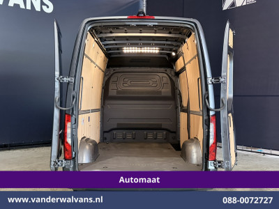 Mercedes-Benz Sprinter 317 CDI 170pk 9G-Tronic Automaat L2H2 Euro6 Airco | Camera | Navigatie | Adaptieve Cruisecontrol | LED Chauffeursstoel, Stoelverwarming, Parkeersensoren, Bijrijdersbank foto 16