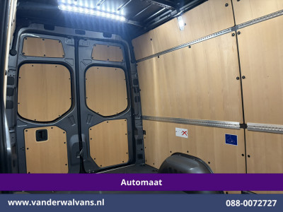 Mercedes-Benz Sprinter 317 CDI 170pk 9G-Tronic Automaat L2H2 Euro6 Airco | Camera | Navigatie | Adaptieve Cruisecontrol | LED Chauffeursstoel, Stoelverwarming, Parkeersensoren, Bijrijdersbank foto 17