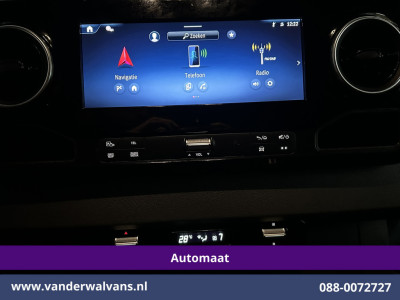 Mercedes-Benz Sprinter 317 CDI 170pk 9G-Tronic Automaat L2H2 Euro6 Airco | Camera | Navigatie | Adaptieve Cruisecontrol | LED Chauffeursstoel, Stoelverwarming, Parkeersensoren, Bijrijdersbank foto 20