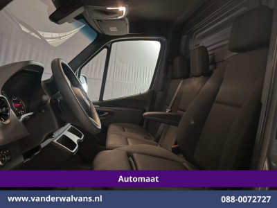 Mercedes-Benz Sprinter 317 CDI 170pk 9G-Tronic Automaat L2H2 Euro6 Airco | Camera | Navigatie | Adaptieve Cruisecontrol | LED Chauffeursstoel, Stoelverwarming, Parkeersensoren, Bijrijdersbank foto 20