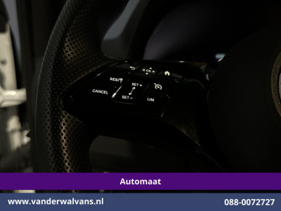 Mercedes-Benz Sprinter 317 CDI 170pk 9G-Tronic Automaat L2H2 Euro6 Airco | Camera | Navigatie | Adaptieve Cruisecontrol | LED Chauffeursstoel, Stoelverwarming, Parkeersensoren, Bijrijdersbank foto 6