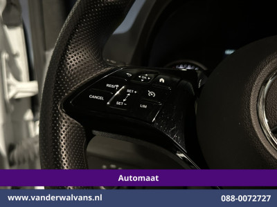 Mercedes-Benz Sprinter 317 CDI 170pk 9G-Tronic Automaat L2H2 Euro6 Airco | Camera | Navigatie | Adaptieve Cruisecontrol | LED Chauffeursstoel, Stoelverwarming, Parkeersensoren, Bijrijdersbank foto 6