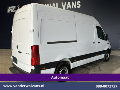 Mercedes-Benz Sprinter 317 CDI 170pk 9G-Tronic Automaat L2H2 Euro6 Airco | Camera | Navigatie | Cruisecontrol | LED Chauffeursstoel, Stoelverwarming, Parkeersensoren, Bijrijdersbank foto 15