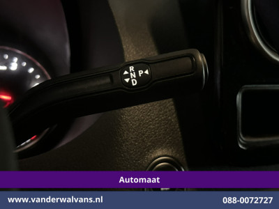 Mercedes-Benz Sprinter 317 CDI 170pk 9G-Tronic Automaat L2H2 Euro6 Airco | Camera | Navigatie | Cruisecontrol | LED Chauffeursstoel, Stoelverwarming, Parkeersensoren, Bijrijdersbank foto 2