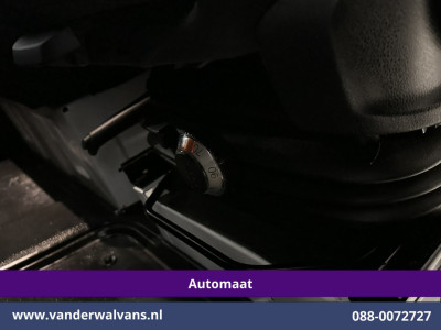 Mercedes-Benz Sprinter 317 CDI 170pk 9G-Tronic Automaat L2H2 Euro6 Airco | Camera | Navigatie | Cruisecontrol | LED Chauffeursstoel, Stoelverwarming, Parkeersensoren, Bijrijdersbank foto 9
