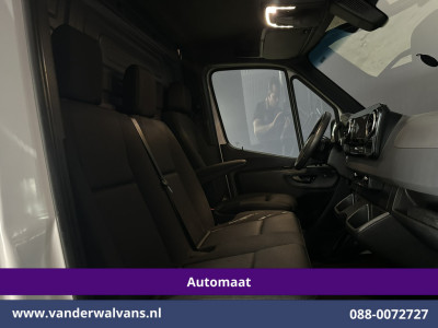 Mercedes-Benz Sprinter 317 CDI 170pk 9G-Tronic Automaat L2H2 Euro6 Airco | Camera | Navigatie | Cruisecontrol | Stoelverwarming Chauffeursstoel, Bijrijdersbank foto 10