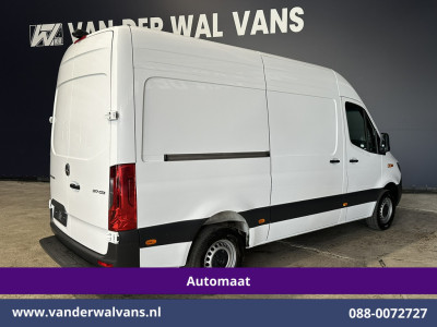 Mercedes-Benz Sprinter 317 CDI 170pk 9G-Tronic Automaat L2H2 Euro6 Airco | Camera | Navigatie | Cruisecontrol | Stoelverwarming Chauffeursstoel, Bijrijdersbank foto 14