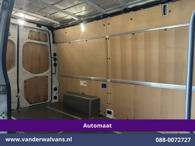 Mercedes-Benz Sprinter 317 CDI 170pk 9G-Tronic Automaat L2H2 Euro6 Airco | Camera | Navigatie | Cruisecontrol | Stoelverwarming Chauffeursstoel, Bijrijdersbank foto 16