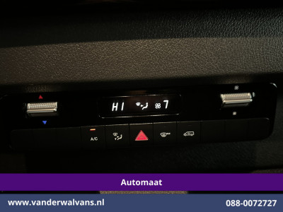 Mercedes-Benz Sprinter 317 CDI 170pk 9G-Tronic Automaat L2H2 Euro6 Airco | Camera | Navigatie | Cruisecontrol | Stoelverwarming Chauffeursstoel, Bijrijdersbank foto 9