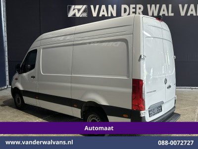 Mercedes-Benz Sprinter 317 CDI 170pk 9G-Tronic Automaat L2H2 Euro6 Airco | Camera | Navigatie | LED | Adaptieve Cruisecontrol Chauffeursstoel, Stoelverwarming, Parkeersensoren, Bijrijdersbank foto 13