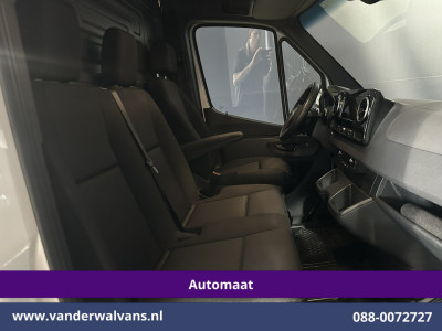 Mercedes-Benz Sprinter 317 CDI 170pk 9G-Tronic Automaat L2H2 Euro6 Airco | Camera | Navigatie | LED | Chauffeursstoel Cruisecontrol, Stoelverwarming, Parkeersensoren, Bijrijdersbank foto 11