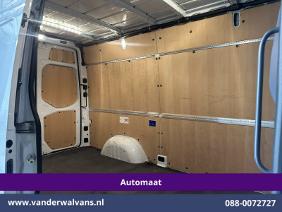 Mercedes-Benz Sprinter 317 CDI 170pk 9G-Tronic Automaat L2H2 Euro6 Airco | Camera | Navigatie | LED | Chauffeursstoel Cruisecontrol, Stoelverwarming, Parkeersensoren, Bijrijdersbank foto 17