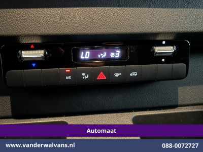 Mercedes-Benz Sprinter 317 CDI 170pk 9G-Tronic Automaat L2H2 Euro6 Airco | Camera | Navigatie | LED | Cruisecontrol | Stoelverwarming Chauffeursstoel, Parkeersensoren, Bijrijdersbank foto 10