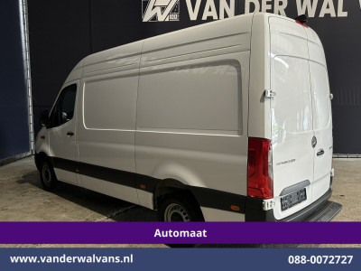 Mercedes-Benz Sprinter 317 CDI 170pk 9G-Tronic Automaat L2H2 Euro6 Airco | Camera | Navigatie | LED | Cruisecontrol | Stoelverwarming Chauffeursstoel, Parkeersensoren, Bijrijdersbank foto 14