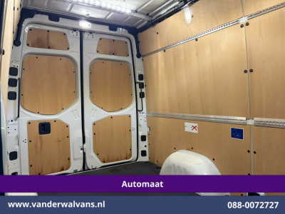 Mercedes-Benz Sprinter 317 CDI 170pk 9G-Tronic Automaat L2H2 Euro6 Airco | Camera | Navigatie | LED | Cruisecontrol | Stoelverwarming Chauffeursstoel, Parkeersensoren, Bijrijdersbank foto 17
