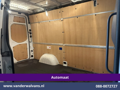Mercedes-Benz Sprinter 317 CDI 170pk 9G-Tronic Automaat L2H2 Euro6 Airco | Camera | Navigatie | LED | Cruisecontrol Stoelverwarming, Chauffeursstoel, Parkeersensoren, Bijrijdersbank foto 17
