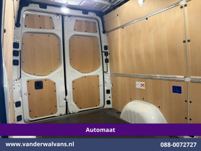 Mercedes-Benz Sprinter 317 CDI 170pk 9G-Tronic Automaat L2H2 Facelift Euro6 Airco | Camera | XXL Navigatie | Cruisecontrol | LED Chauffeursstoel, Parkeersensoren, Stoelverwarming, Bijrijdersbank foto 17