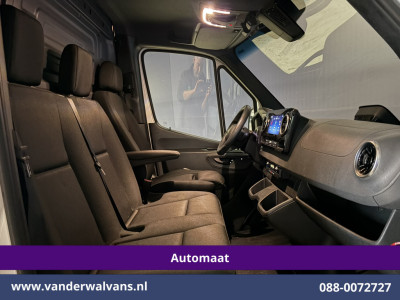 Mercedes-Benz Sprinter 317 CDI 170pk 9G-Tronic Automaat XL MBUX L2H2 Euro6 Airco | Camera | Navigatie | Cruisecontrol | LED Chauffeursstoel, Stoelverwarming, Parkeersensoren, Bijrijdersbank foto 11