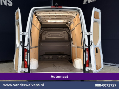 Mercedes-Benz Sprinter 317 CDI 170pk 9G-Tronic Automaat XL MBUX L2H2 Euro6 Airco | Camera | Navigatie | Cruisecontrol | LED Chauffeursstoel, Stoelverwarming, Parkeersensoren, Bijrijdersbank foto 16