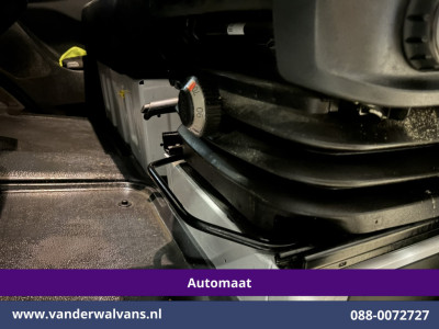 Mercedes-Benz Sprinter 317 CDI 170pk 9G-Tronic Automaat XL MBUX L2H2 Euro6 Airco | Camera | Navigatie | Cruisecontrol | LED Chauffeursstoel, Stoelverwarming, Parkeersensoren, Bijrijdersbank foto 8