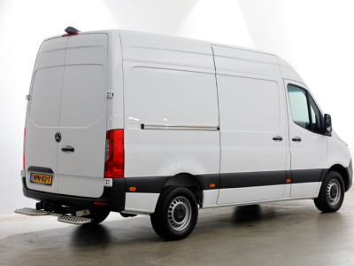 Mercedes-Benz Sprinter 317 CDI 170pk 9G Automaat L2H2 RWD Airco/2x Schuifdeur/Trekhaak 3500kg 05-2022 foto 2