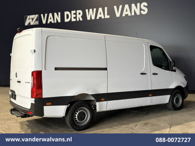 Mercedes-Benz Sprinter 317 CDI 170pk L2H1 Euro6 Airco | Camera | Navigatie | 2800kg Trekhaak | Apple Carplay Android Auto, Stoelverwarming, 270 Graden Achterdeuren, Parkeersensoren, Bijrijdersbank foto 11