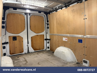 Mercedes-Benz Sprinter 317 CDI 170pk L2H1 Euro6 Airco | Camera | Navigatie | 2800kg Trekhaak | Apple Carplay Android Auto, Stoelverwarming, 270 Graden Achterdeuren, Parkeersensoren, Bijrijdersbank foto 13