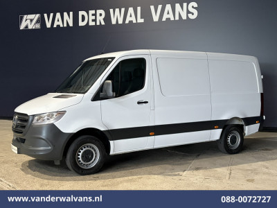 Mercedes-Benz Sprinter 317 CDI 170pk L2H1 Euro6 Airco | Camera | Navigatie | 2800kg Trekhaak | Apple Carplay Android Auto, Stoelverwarming, 270 Graden Achterdeuren, Parkeersensoren, Bijrijdersbank foto 8