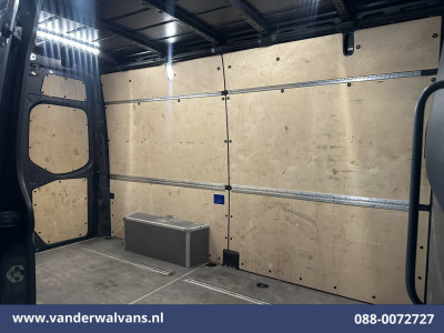 Mercedes-Benz Sprinter 317 CDI 170pk L2H2 Euro6 Airco | 360 graden Camera | Apple Carplay | Cruisecontrol | Stoelverwarming Android Auto, Chauffeursstoel, Parkeersensoren, Bijrijdersbank foto 14