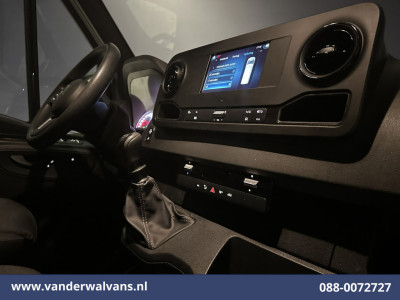 Mercedes-Benz Sprinter 317 CDI 170pk L2H2 Euro6 Airco | 360 graden Camera | Apple Carplay | Cruisecontrol | Stoelverwarming Android Auto, Chauffeursstoel, Parkeersensoren, Bijrijdersbank foto 15