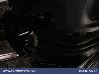 Mercedes-Benz Sprinter 317 CDI 170pk L2H2 Euro6 Airco | 360 graden Camera | Apple Carplay | Cruisecontrol | Stoelverwarming Android Auto, Chauffeursstoel, Parkeersensoren, Bijrijdersbank foto 17