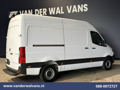 Mercedes-Benz Sprinter 317 CDI 170pk L2H2 Euro6 Airco | Camera | Apple Carplay | Cruisecontrol Android Auto, Stoelverwarming, Chauffeursstoel, Parkeersensoren, Bijrijdersbank foto 13