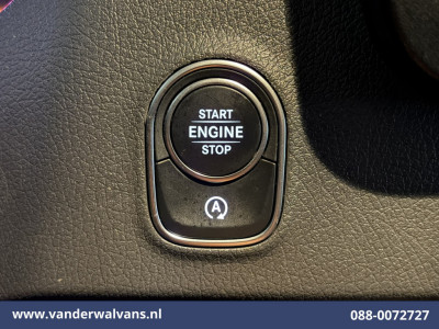Mercedes-Benz Sprinter 317 CDI 170pk L2H2 Euro6 Airco | Camera | Apple Carplay | Cruisecontrol Android Auto, Stoelverwarming, Chauffeursstoel, Parkeersensoren, Bijrijdersbank foto 21