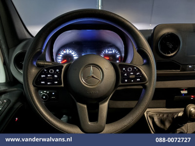 Mercedes-Benz Sprinter 317 CDI 170pk L2H2 Euro6 Airco | Camera | Apple Carplay | Cruisecontrol Android Auto, Stoelverwarming, Chauffeursstoel, Parkeersensoren, Bijrijdersbank foto 3