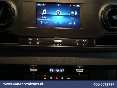 Mercedes-Benz Sprinter 317 CDI 170pk L2H2 Euro6 Airco | Camera | Navigatie | Apple Carplay | LED Android Auto, Parkeersensoren, Stoelverwarming foto 16
