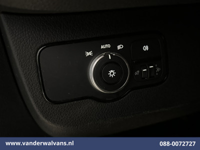 Mercedes-Benz Sprinter 317 CDI 170pk L2H2 Euro6 Airco | Camera | Navigatie | Cruisecontrol | Apple Carplay Android Auto, Trekhaak, Parkeersensoren, Bijrijdersbank foto 19
