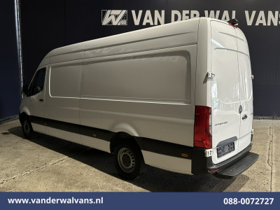 Mercedes-Benz Sprinter 317 CDI 170pk L3H2 Euro6 Airco | 360 graden Camera | Apple Carplay | Cruisecontrol Android Auto, Stoelverwarming, Chauffeursstoel, Parkeersensoren, Bijrijdersbank 11