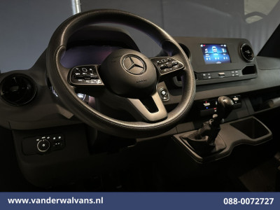 Mercedes-Benz Sprinter 317 CDI 170pk L3H2 Euro6 Airco | 360 graden Camera | Apple Carplay | Cruisecontrol Android Auto, Stoelverwarming, Chauffeursstoel, Parkeersensoren, Bijrijdersbank 16