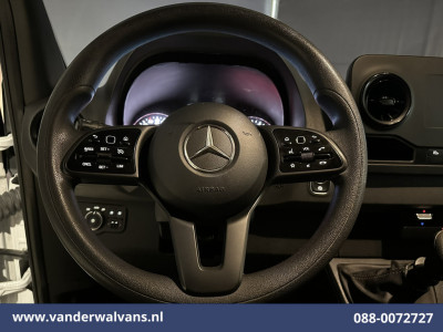 Mercedes-Benz Sprinter 317 CDI 170pk L3H2 Euro6 Airco | 360 graden Camera | Apple Carplay | Cruisecontrol Android Auto, Stoelverwarming, Chauffeursstoel, Parkeersensoren, Bijrijdersbank 4