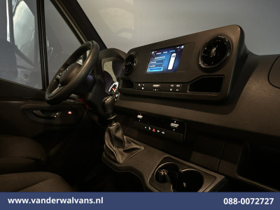 Mercedes-Benz Sprinter 317 CDI 170pk L3H2 Euro6 Airco | Apple Carplay | Cruisecontrol | Stoelverwarming Android Auto, Parkeersensoren, Bijrijdersbank 13