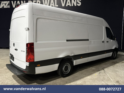Mercedes-Benz Sprinter 317 CDI 170pk L3H2 Euro6 Airco | Camera | Apple Carplay | Cruisecontrol Android Auto, Stoelverwarming, Parkeersensoren, Bijrijdersbank foto 12
