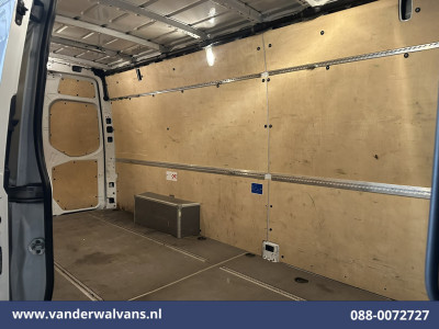 Mercedes-Benz Sprinter 317 CDI 170pk L3H2 Euro6 Airco | Camera | Navigatie | Apple Carplay | Trekhaak | Stoelverwarming Android Auto, Parkeersensoren, Bijrijdersbank foto 12