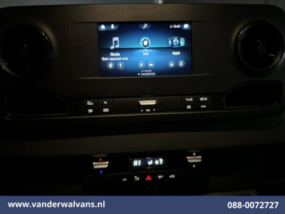 Mercedes-Benz Sprinter 317 CDI 170pk L3H2 Euro6 Airco | Camera | Navigatie | Apple Carplay | Trekhaak | Stoelverwarming Android Auto, Parkeersensoren, Bijrijdersbank foto 15