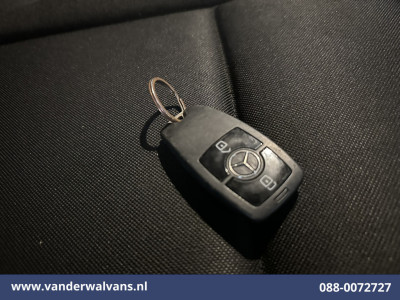 Mercedes-Benz Sprinter 317 CDI 170pk L3H2 Euro6 Airco | Camera | Navigatie | Apple Carplay | Trekhaak | Stoelverwarming Android Auto, Parkeersensoren, Bijrijdersbank foto 18